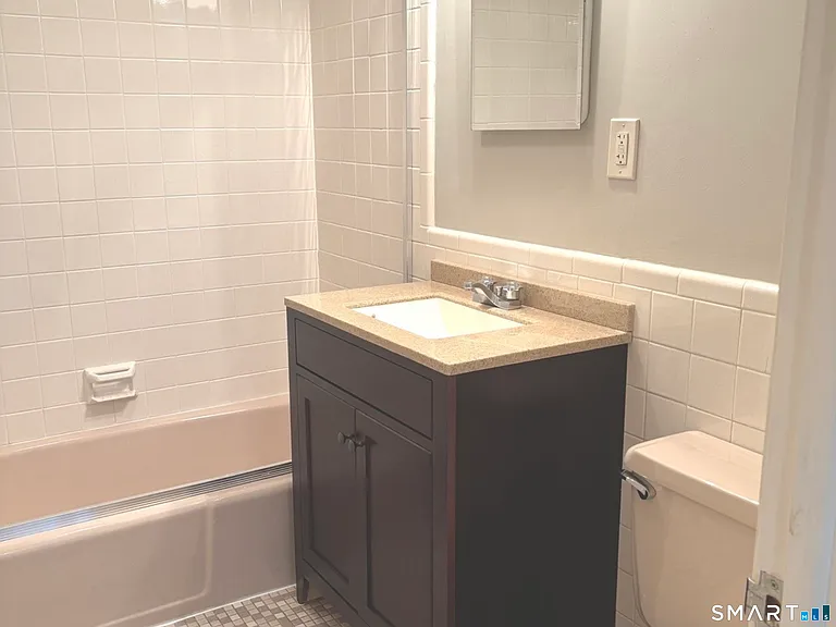 117 Shadow Ln #B2 — Photo 9