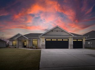 4900 Kenora Dr, Columbia, MO 65201