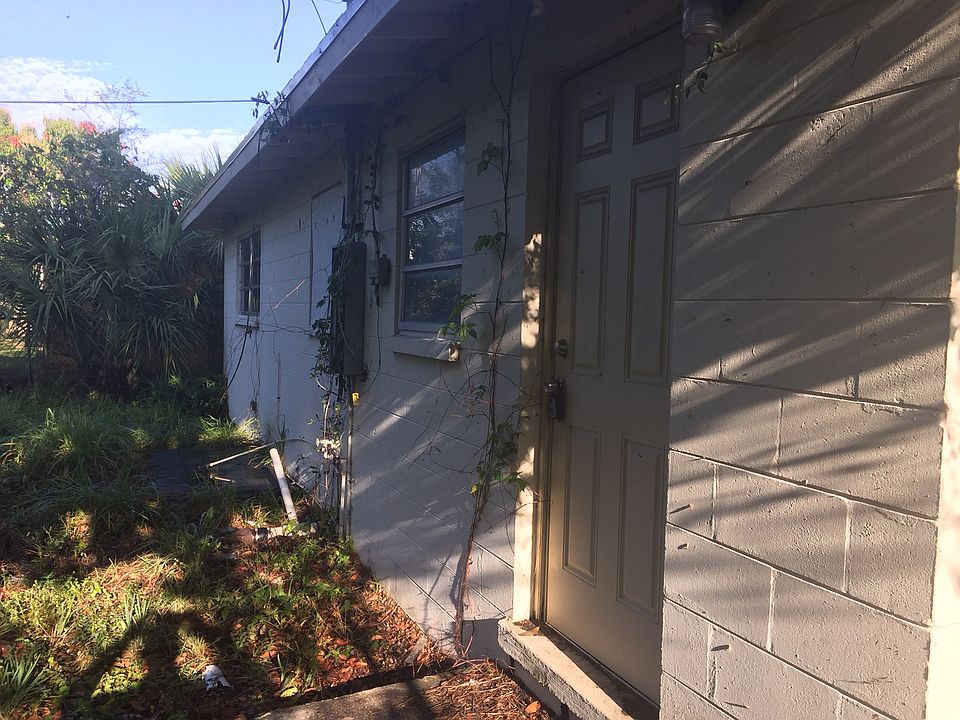 2nd image of 1533 W 9th St