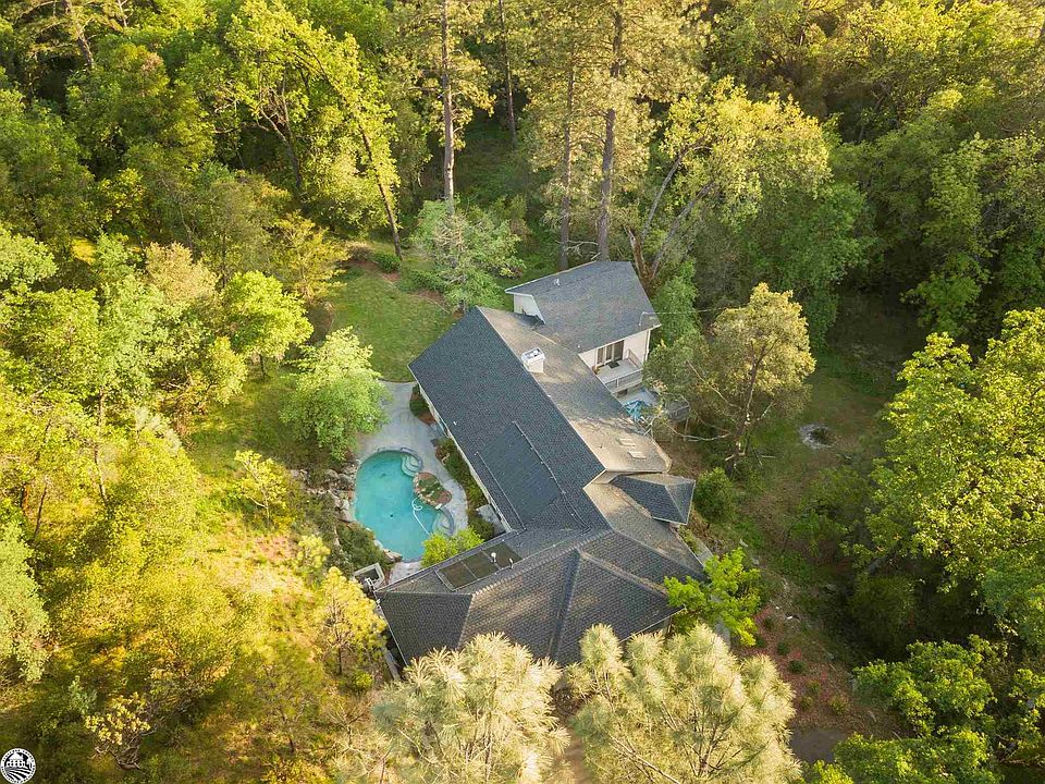 1st image of 15585 Buena Vista Avenida