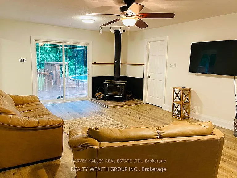 3934 Alcina Ave — Photo 10