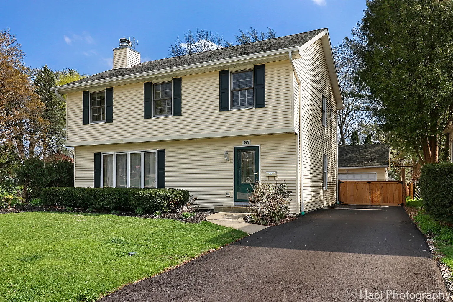 415 E Park St photo 1