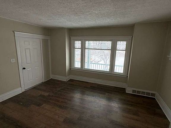 2nd image of 12418 Gruss Ave