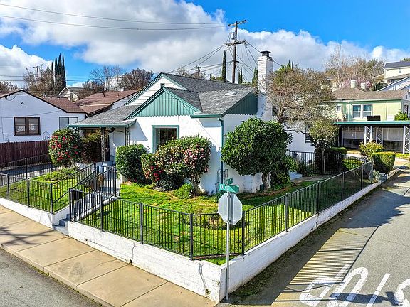 2nd image of 245 Walnut St