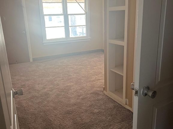 5th image of 1205 Kaufman Ave