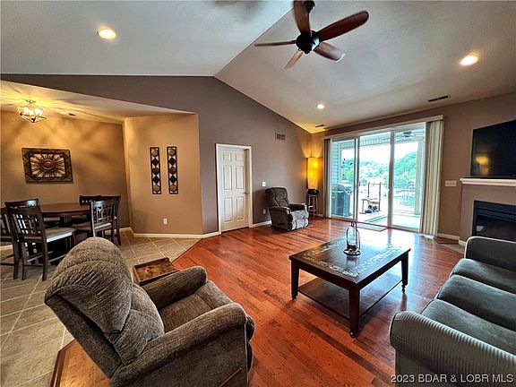 4th image of 748 Pershing Dr Unit 4C