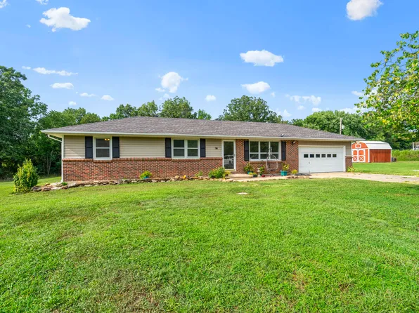 635 Highway Bb, Dunnegan, MO 65640