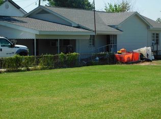 1903 N Bayou Dr, Golden Meadow, LA 70357