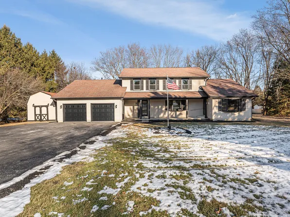 4N285 Whirlaway Dr, Elburn, IL 60119