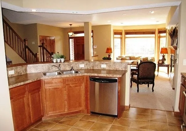 10778 Falling Water Ln #B — Photo 4