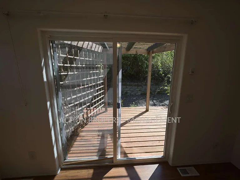 70 Amethyst Dr — Photo 18