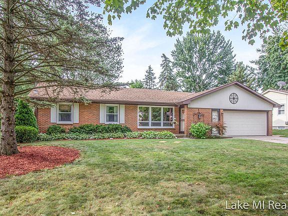 3rd image of 1778 Gentian Dr SE