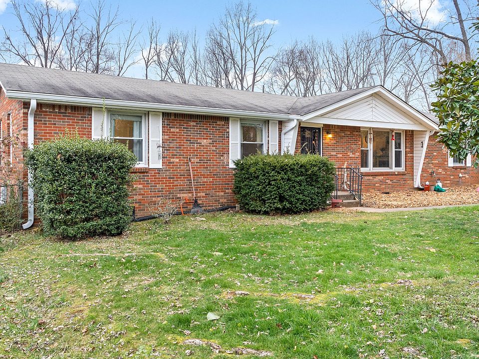 1st image of 213 Mills Dr