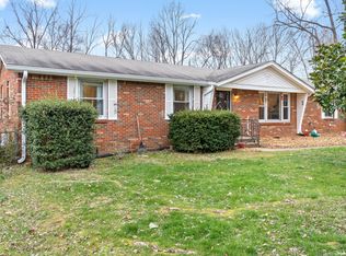 213 Mills Dr, Clarksville, TN 37042