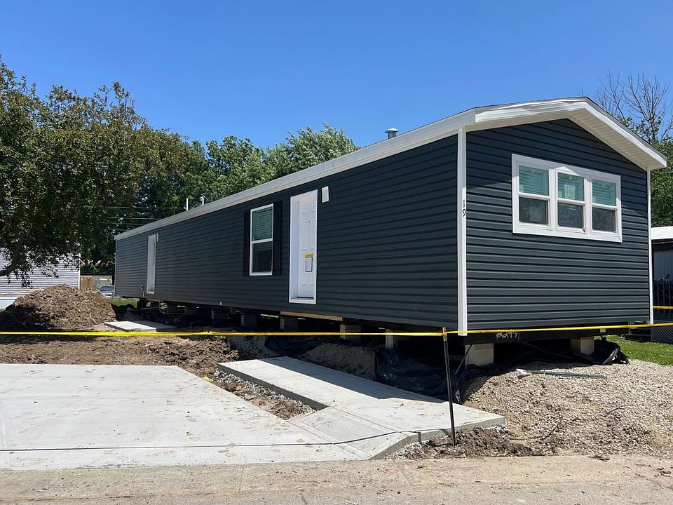 2nd image of 19 Iris Ln