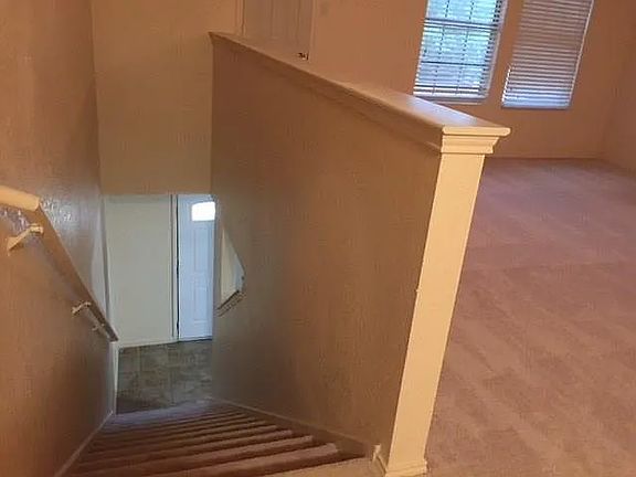 5th image of 921 White Dove Dr