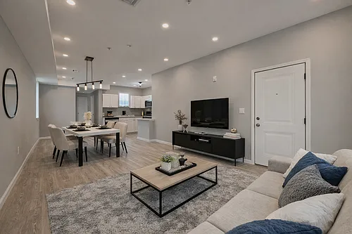 30 Auburn St #2 Photo 1