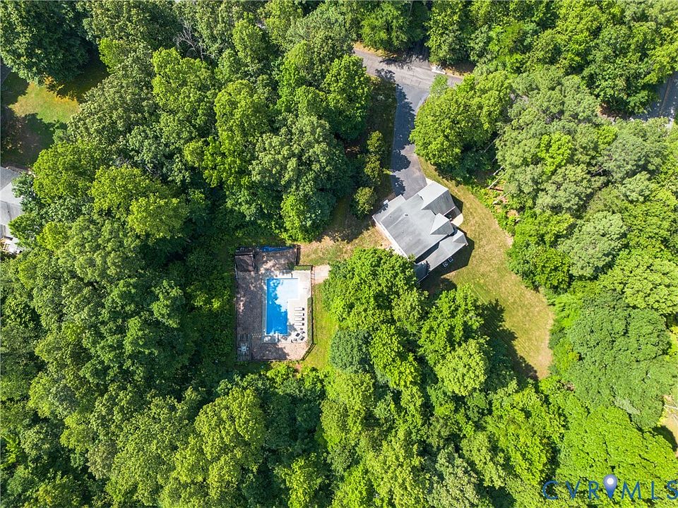1st image of 16184 Point Beverley Ct