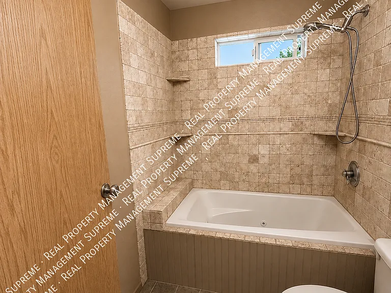 13803 SE 195th Ct — Photo 8
