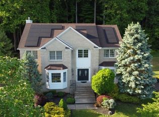 17 Ridge Rd, Warren, NJ 07059