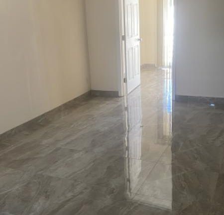 5th image of 2501 Lincoln St #208