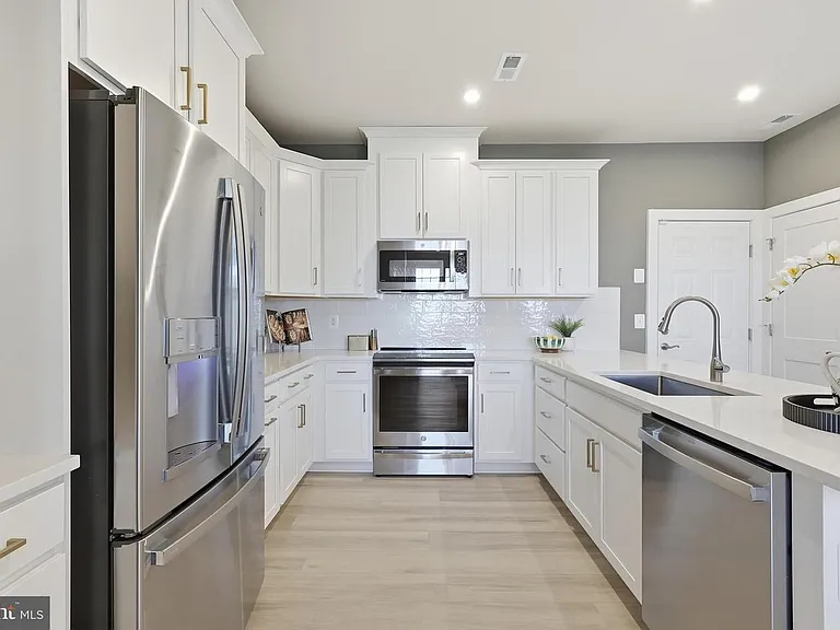 17704 Williams Way — Photo 13