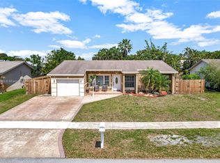 8381 NW 4th St, Pembroke Pines, FL 33024