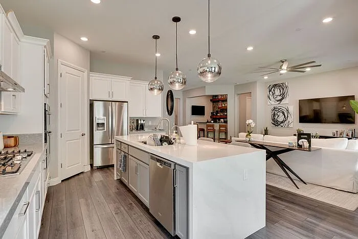 4 bed, 3.5 bath, 2297 sqft, $4,500 — Photo 1