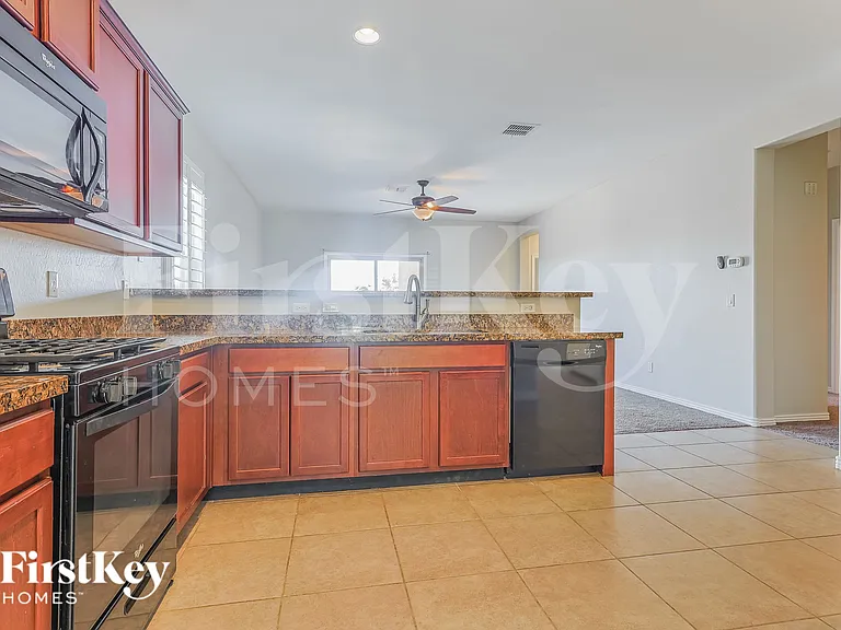 20392 N Mac Neil St — Photo 8