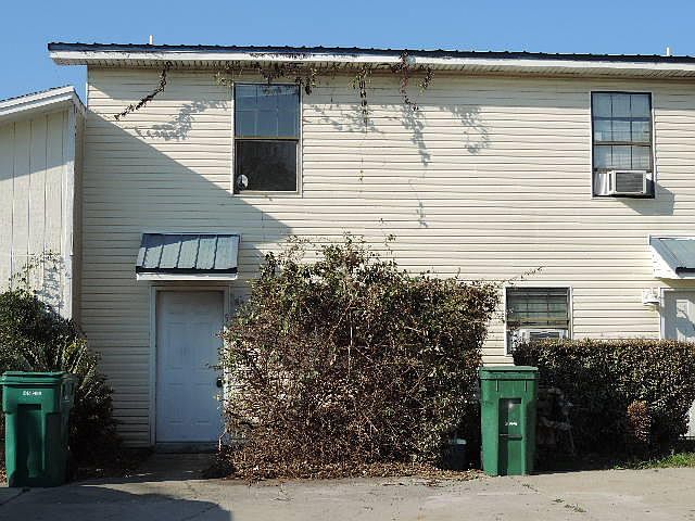 1st image of 539 Sandalwood Ct