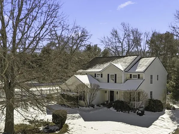 7 Chase Farm Road, South Windsor, CT 06074