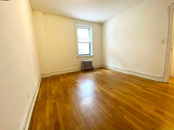 5th image of 360 E 50th St #1A1H