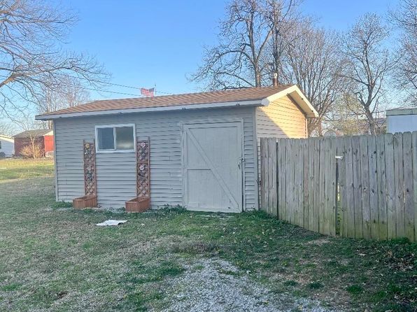 208 N 4th St, Marmaduke, AR 72443