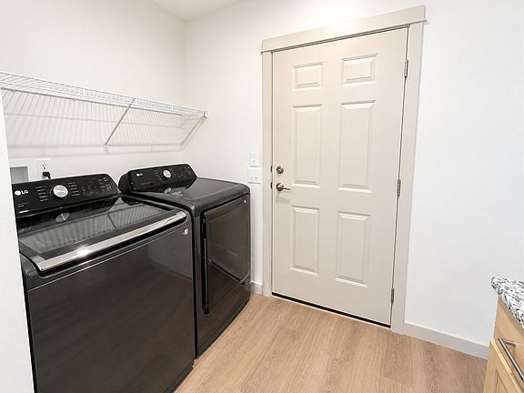 4th image of 88 E Main St #19