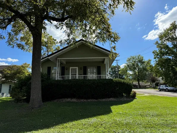 303 S 19th St, Unionville, MO 63565