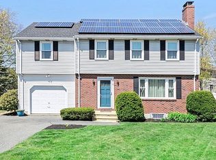 12 Nancy Ln, Waltham, MA 02452