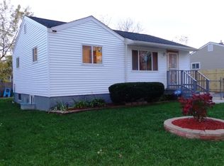 1649 Ballentine St, Waukegan, IL 60087