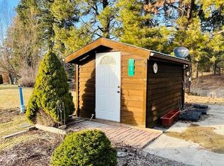 15 Tall Pine Loop S, Usk, WA 99180