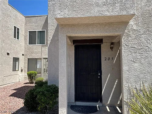4241 Gannet Cir #205 Photo 1