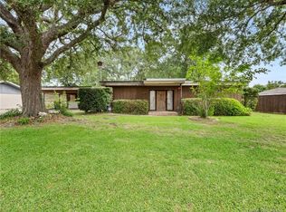 1710 W Sale Rd, Lake Charles, LA 70605
