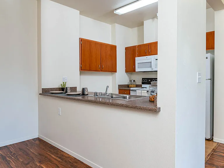 Center Pointe | Two Bedroom Kitchen