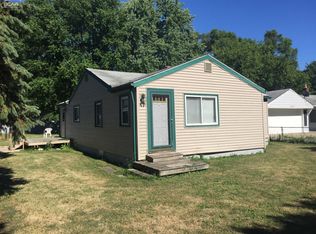 2095 Morrish St, Burton, MI 48519