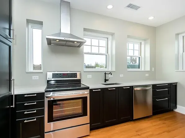 447 Moody St #2, Waltham, MA 02453