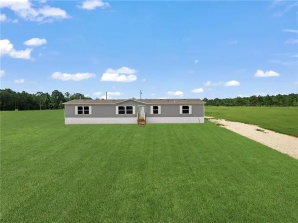24768 Peterson Rd, Mount Hermon, LA 70450