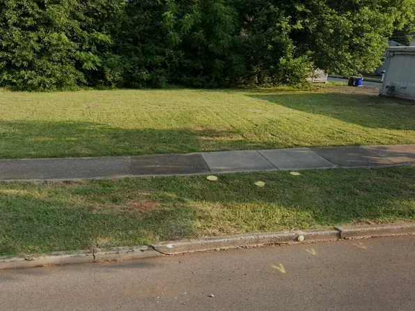 527 E Tuscaloosa St #384, Florence, AL 35630