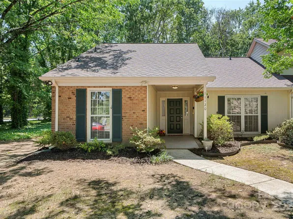 11120 Michaelangelo Ct, Charlotte, NC 28226