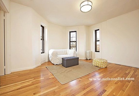 2nd image of 633 10th St #61S
