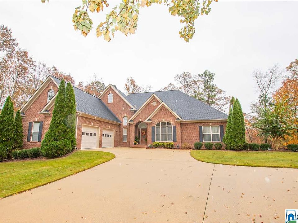 1st image of 525 Brooke Ln