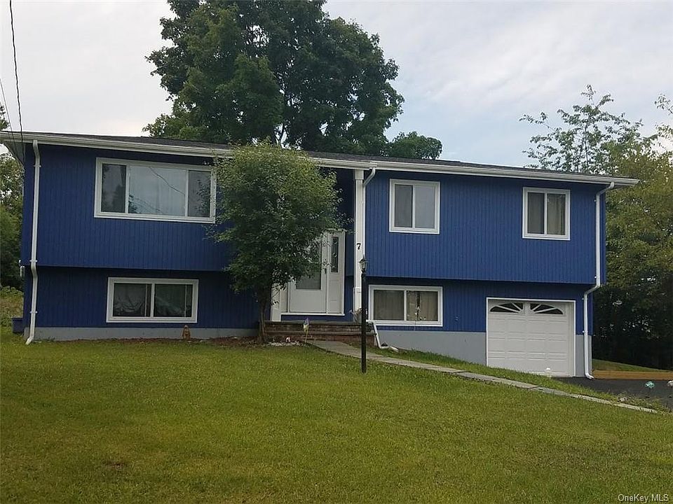 1st image of 7 Aspen Ln