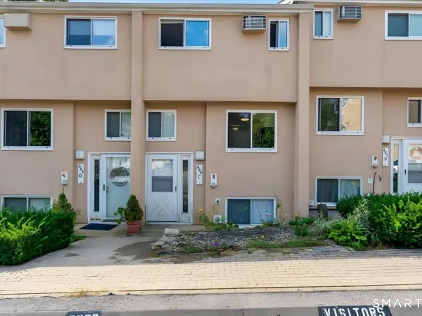 608 Shennecossett Road #C101, Groton, CT 06340